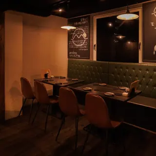 6～8名様用テーブル席