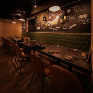 16名様用テーブル席
