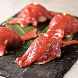 尾崎牛の肉寿司(1貫)