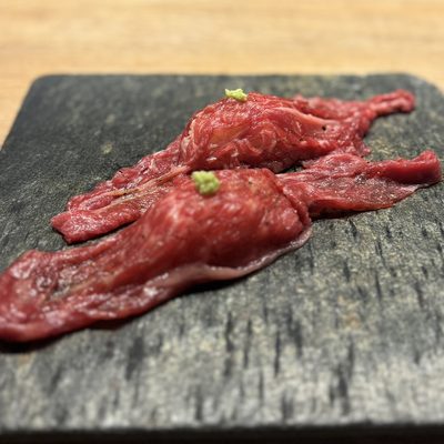 尾崎牛の肉寿司(1貫)