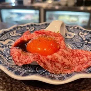 〈1人前〉尾崎牛の炙り~ユッケ風~